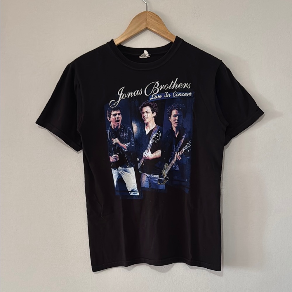 Jonas Brothers Live In Concert T-Shirt / 2010 / Small / Y2K